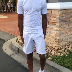 Meet your Posher, Leroy